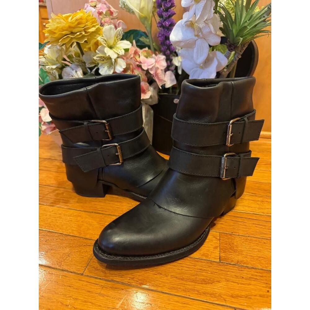 Sendra Shoes City Double Buckle Flat Boot 9 (BOT1300